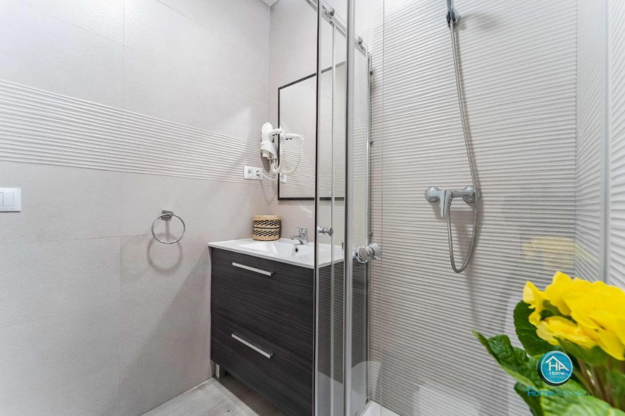 Modern Boutique Stay In The Heart Of Madrid Eksteriør billede